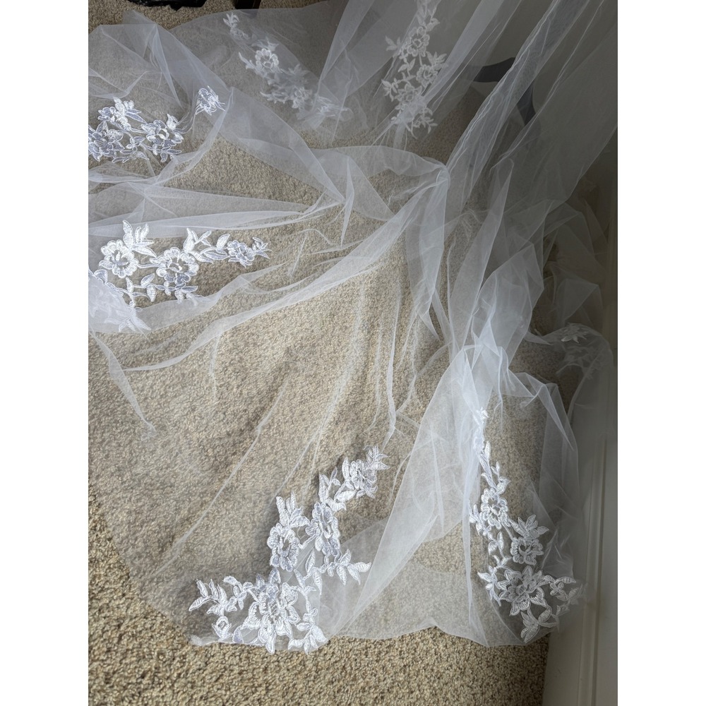 Cathedral Length veil‎ Floral Lace Appliqué Bridal Cape White Tulle 110" long - Picture 5 of 6